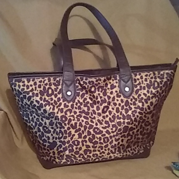 Penelope Ann Leopard Bag - Picture 2 of 7